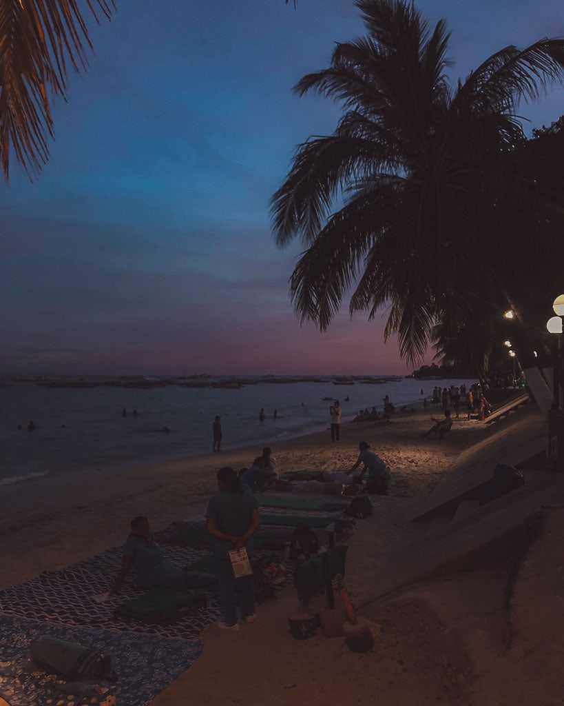 Alona Beach