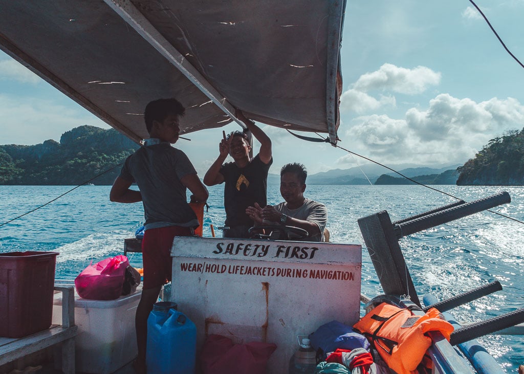 private boat tour in el nido