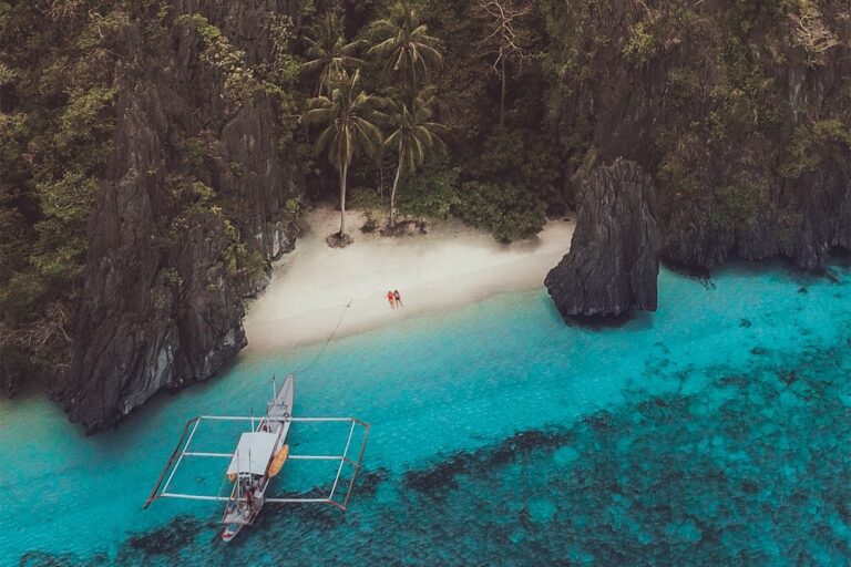Private boat tour in el nido