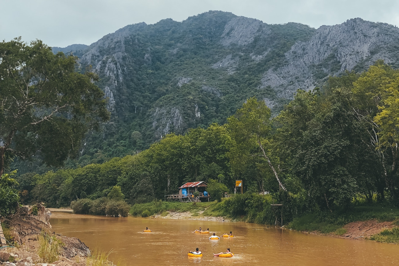 vang vieng tubing