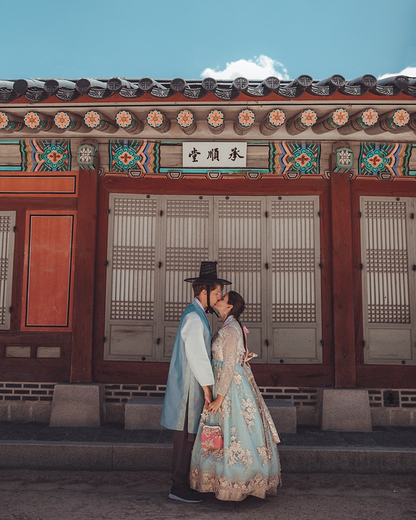 Couple Pose Pictures | Download Free Images on Unsplash