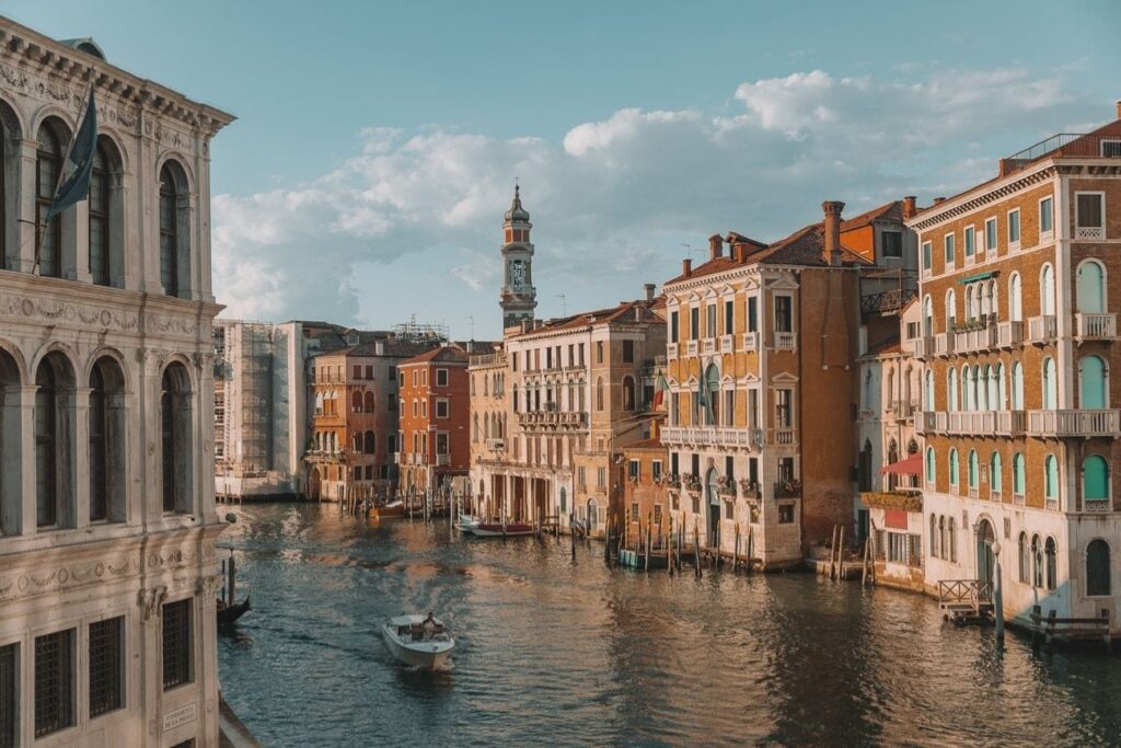 Italy travel guide