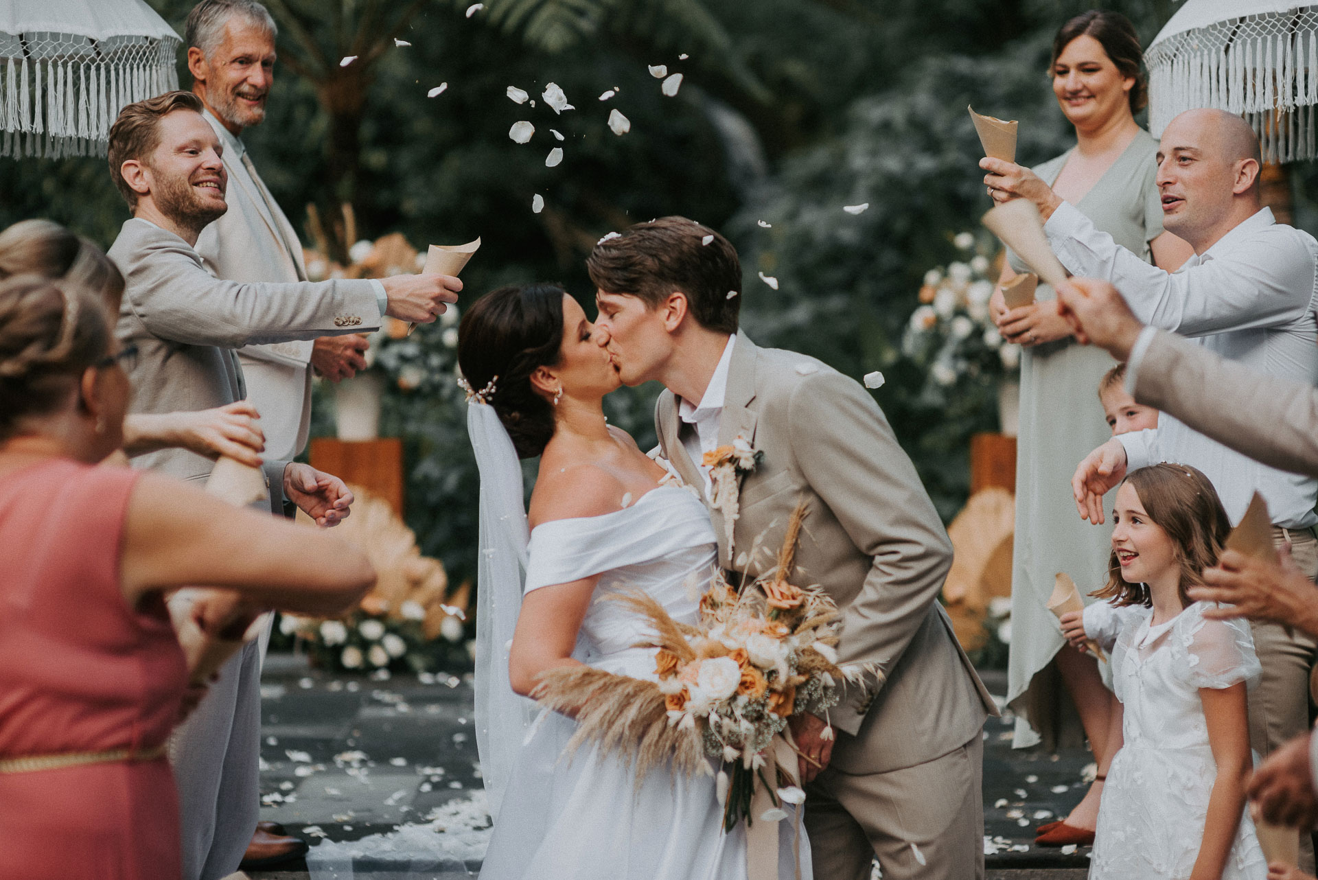 BALI WEDDING PHOTOGRAPHY ELOPEMENT WEDDING UBUD WEDDING SIA MIKE 158