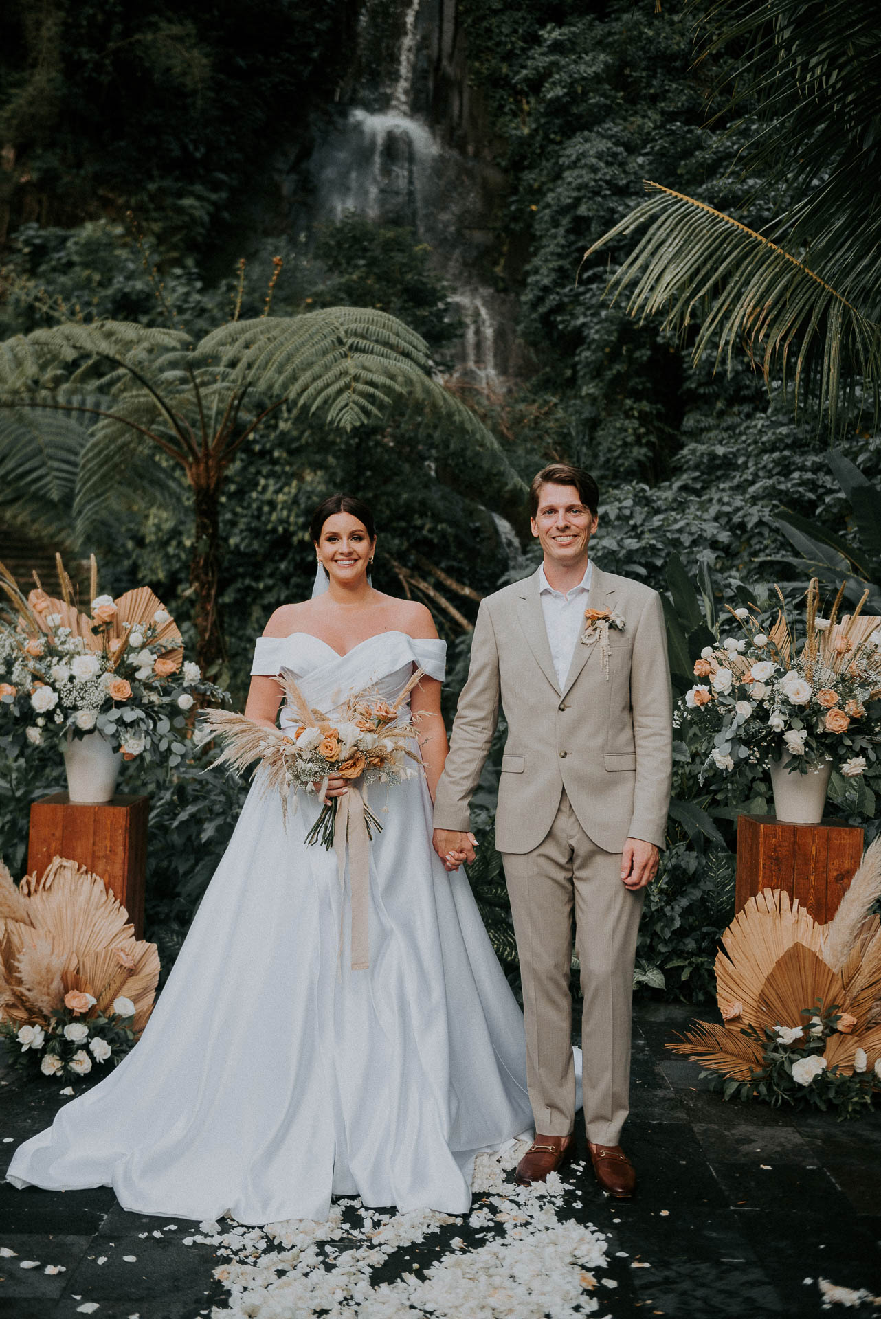 BALI WEDDING PHOTOGRAPHY ELOPEMENT WEDDING UBUD WEDDING SIA MIKE 163