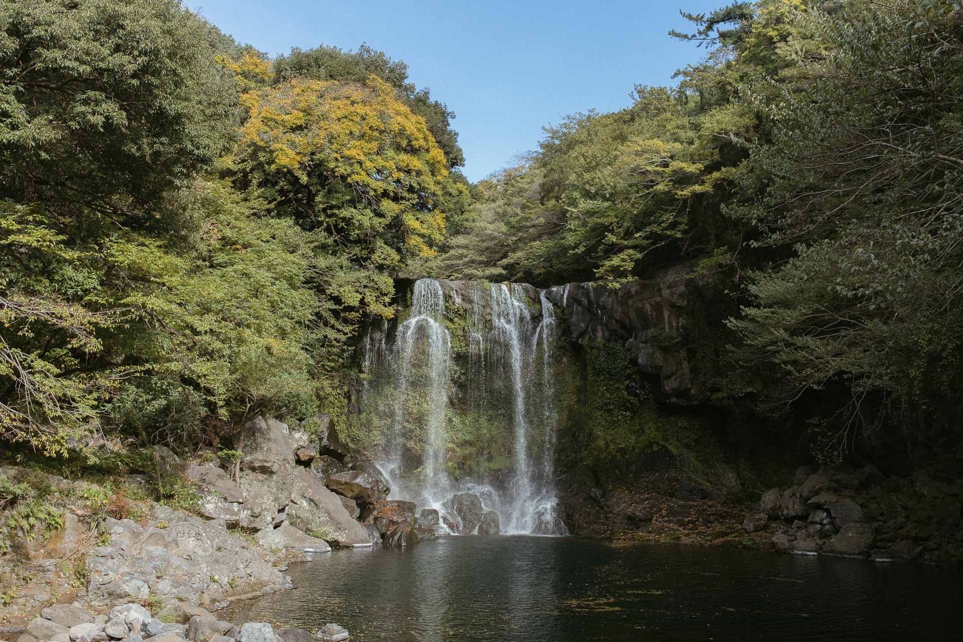 Cheonjeyeon Waterfalls 2
